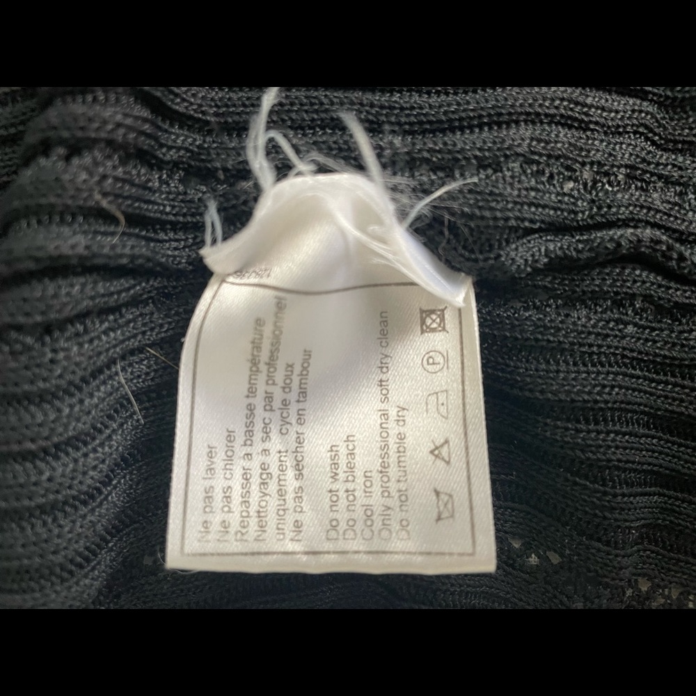 CHANEL BLACK CROP TOP SIZE 38 - Picture 12 of 17